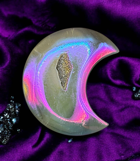 Druzy Moon